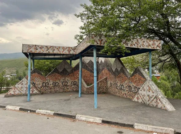 A Soviet bus stop near Ala-Archa (Owen Schlak). 