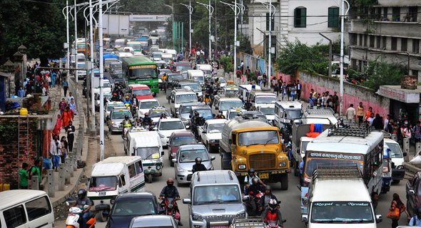 Ratnapark-traffic-jam