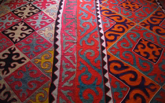 A shyrdaq on the floor of a Kyrgyz home in Kyzyl-Jar, Aqsy, Jalalabat (June 29, 2008)