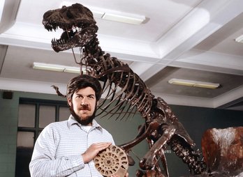 Stephen_Jay_Gould_by_Wally_Mc_Namee.jpg