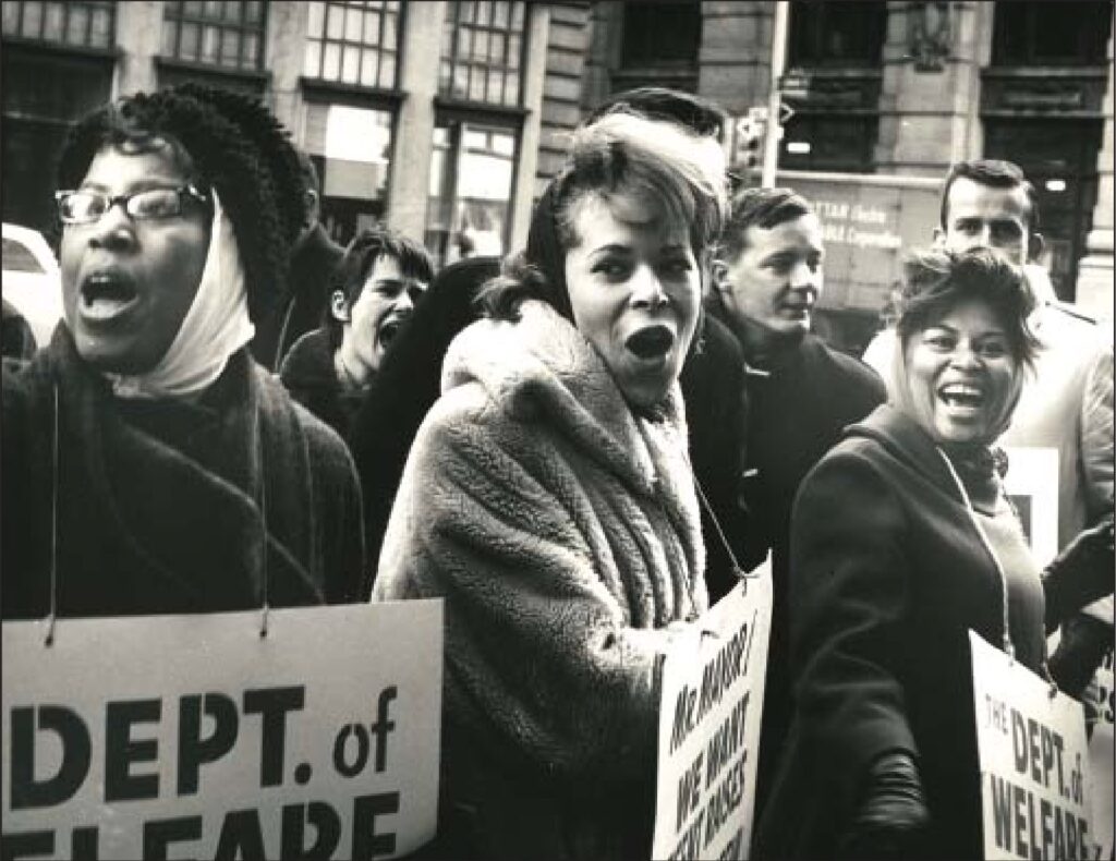 SSEU members at a picket in 1965.